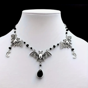 Bat Choker